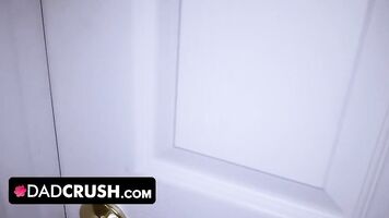 DadCrush - Stepdaughter (Arya Fae) Giving Stepdad A Special TLC